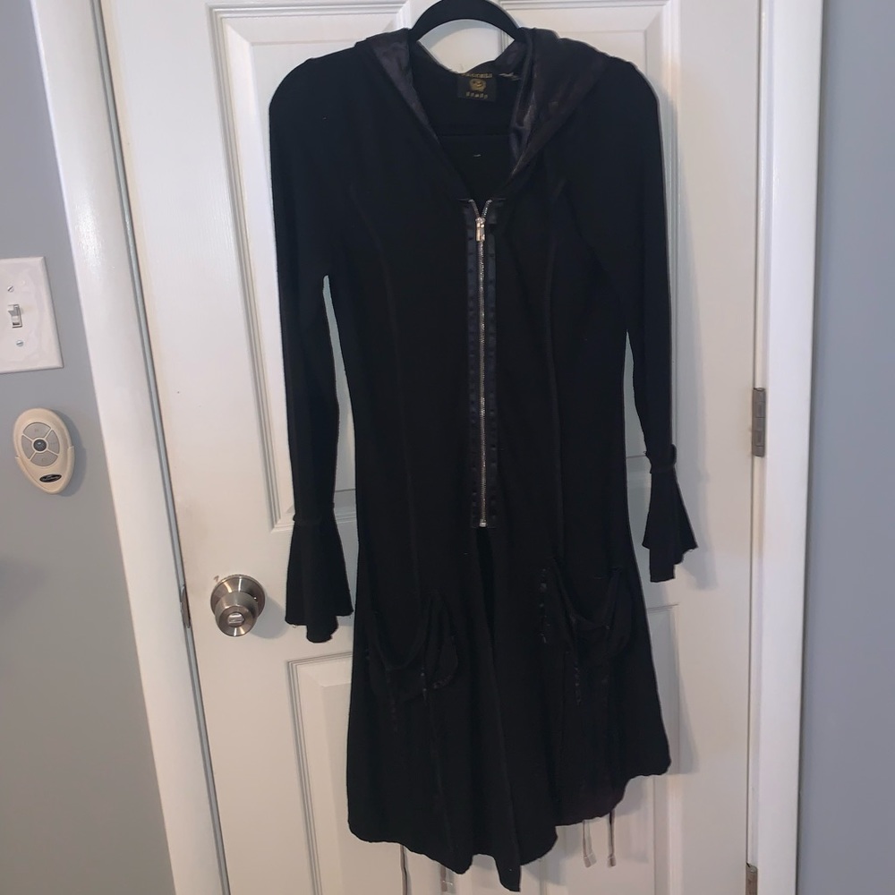 Vecceli Italy black zip up